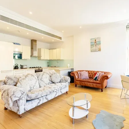 3 Bedrooms Luxurious Apartment In Knightsbridge Harrods 5 Minutes